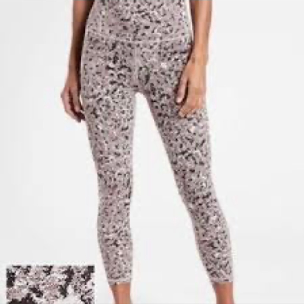 Athleta Elation‎ textured, tights, yoga, fitness pants, 7/8 cropped size small